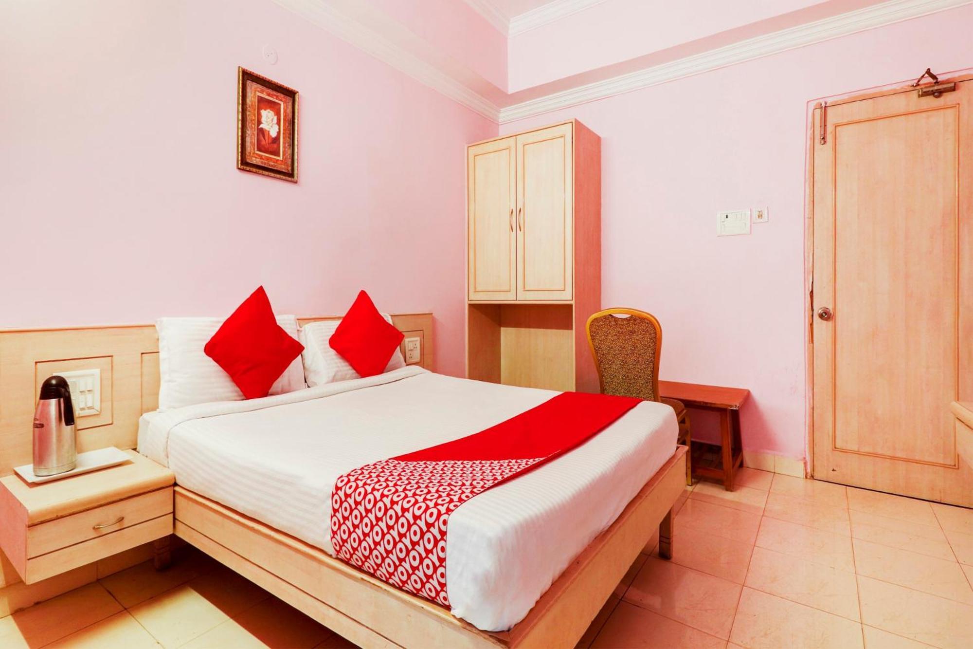 Super Collection O 77115 Vaishnavi Palace Hyderabad Exterior foto